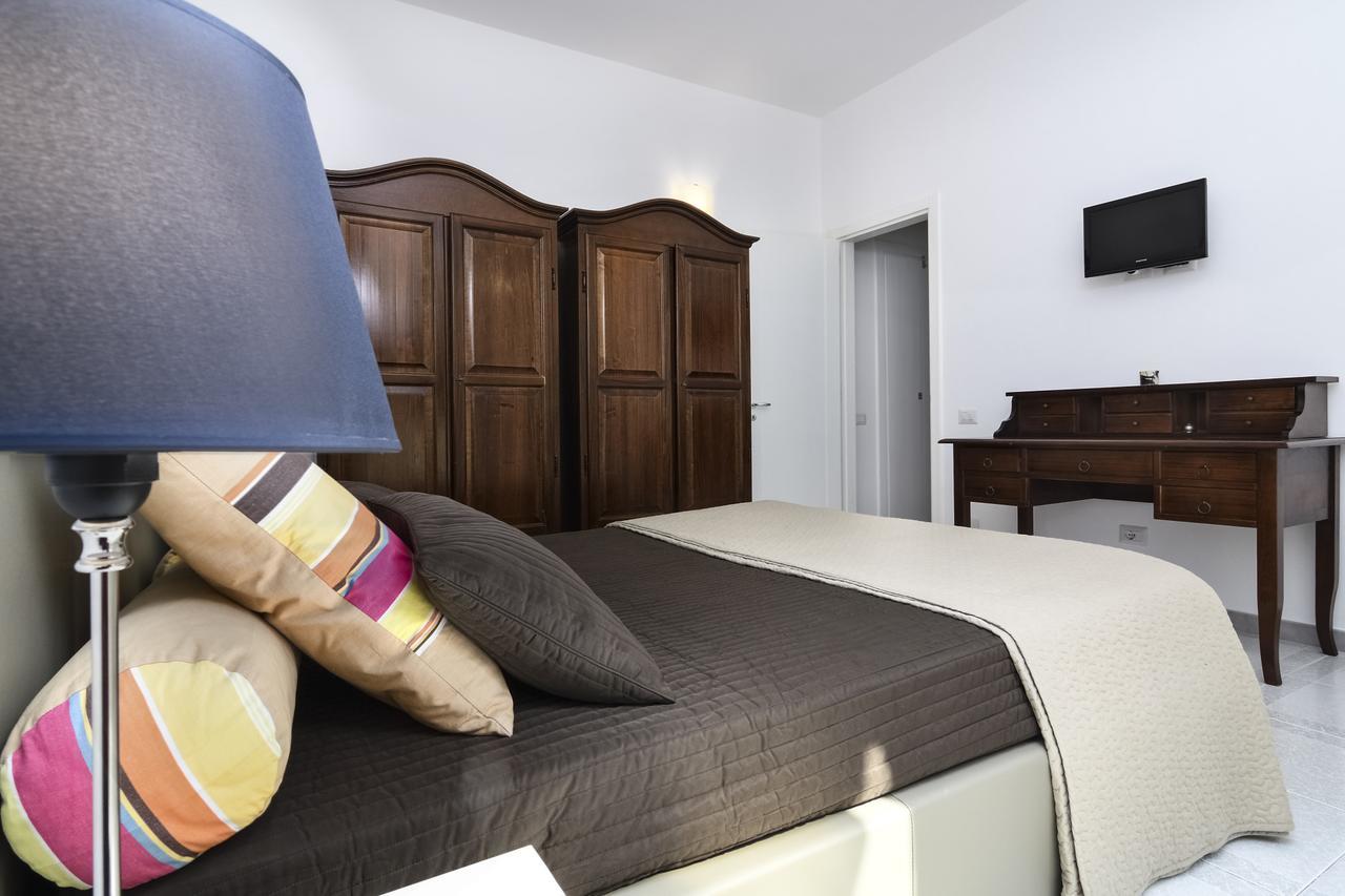 B&B Villa Genny A Pochi Passi Dal Mare San Cataldo  Exteriör bild